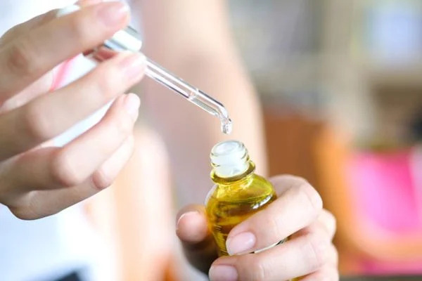 Tìm ra loại serum dưỡng ẩm phù hợp với da bạn