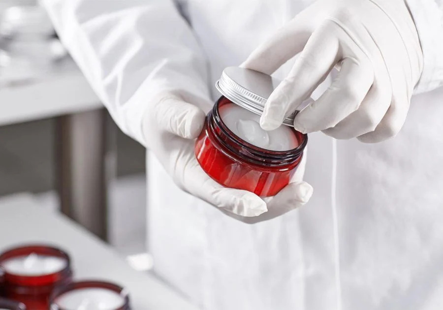 DMDM Hydantoin là gì? Ứng dụng DMDM Hydantoin trong mỹ phẩm